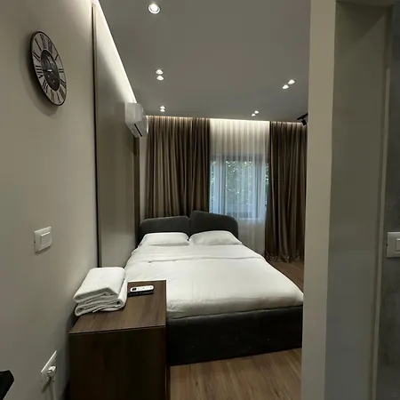 Lux Apartment Tirana